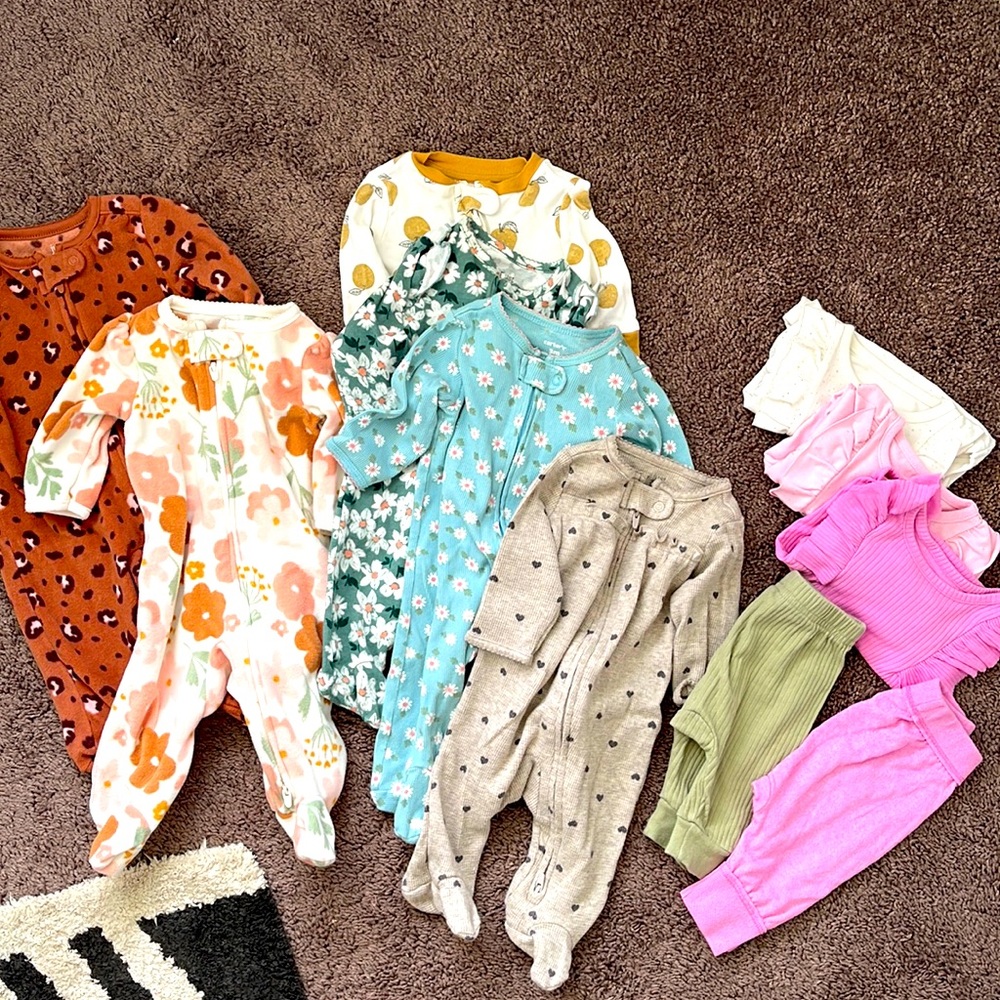 like new 0-3 mo baby girl bundle 💕